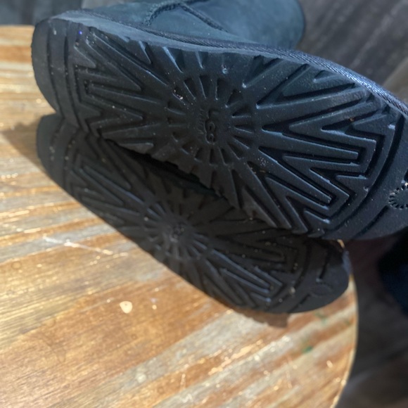 Uggs Boot - Picture 3 of 7